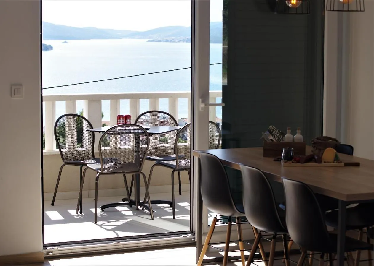 Villa Teco - Modern Apartments With Sea View Trogir Croatia