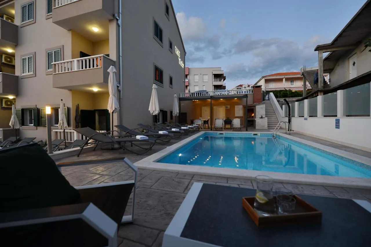 Villa Teco - Modern Apartments With Sea View Trogir