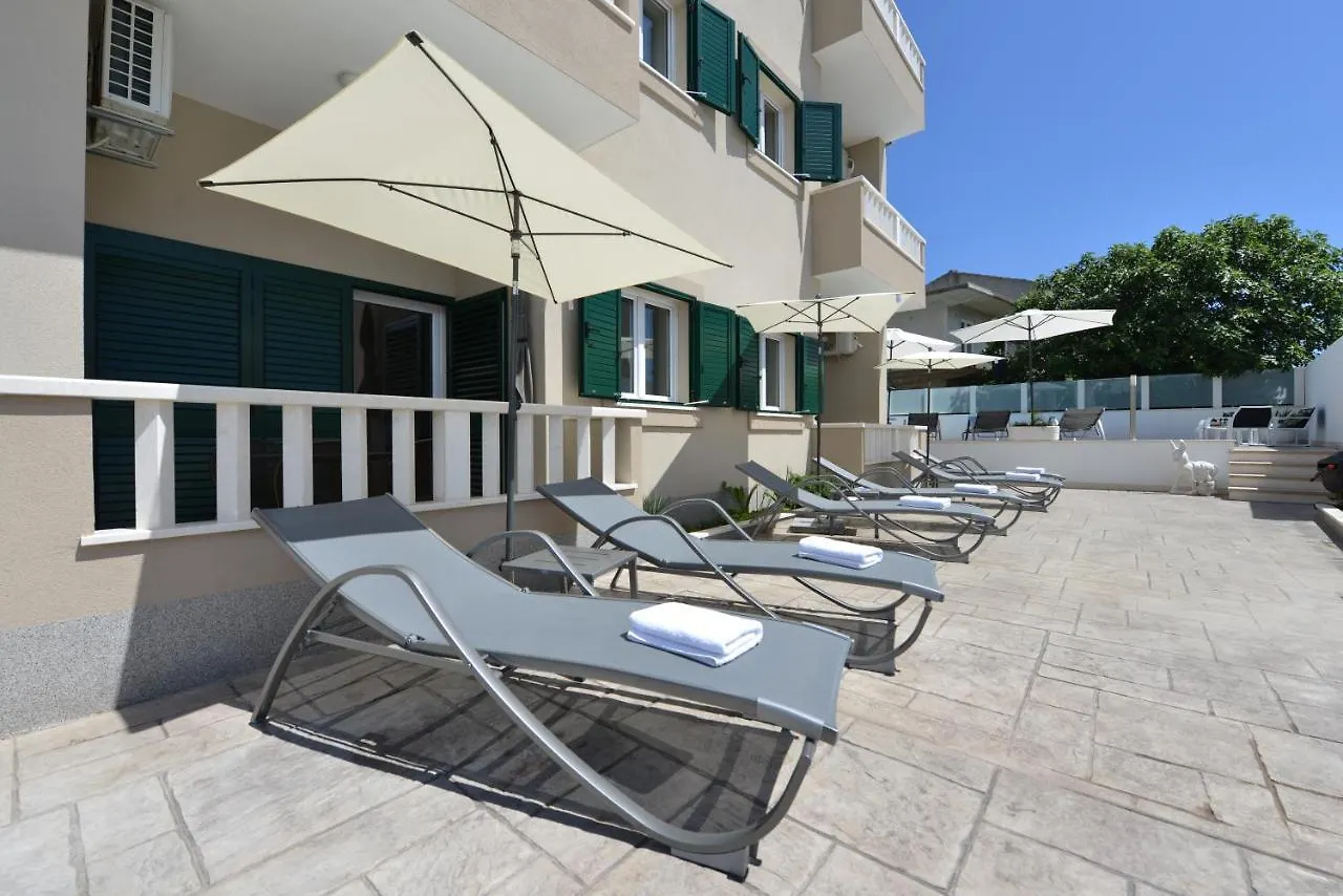 Villa Teco - Modern Apartments With Sea View 트로기르 크로아티아