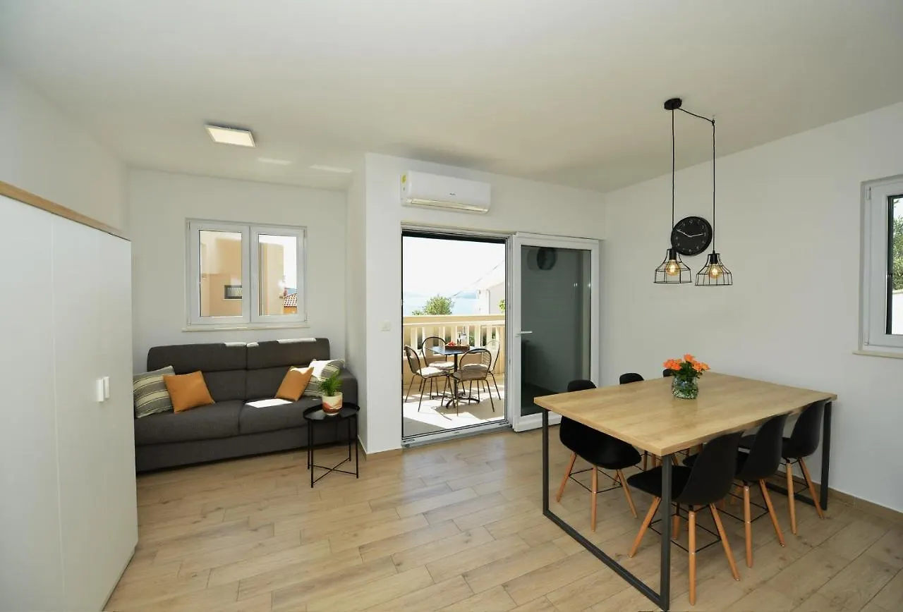 Villa Teco - Modern Apartments With Sea View Trogir
