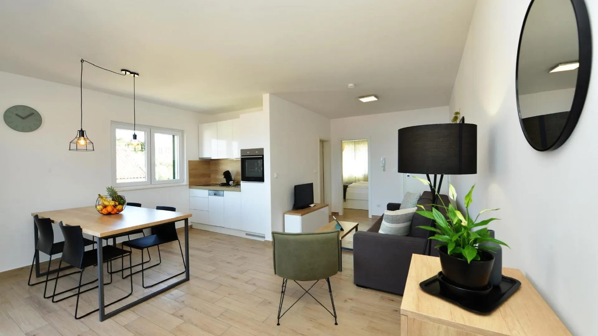 Villa Teco - Modern Apartments With Sea View 트로기르 크로아티아