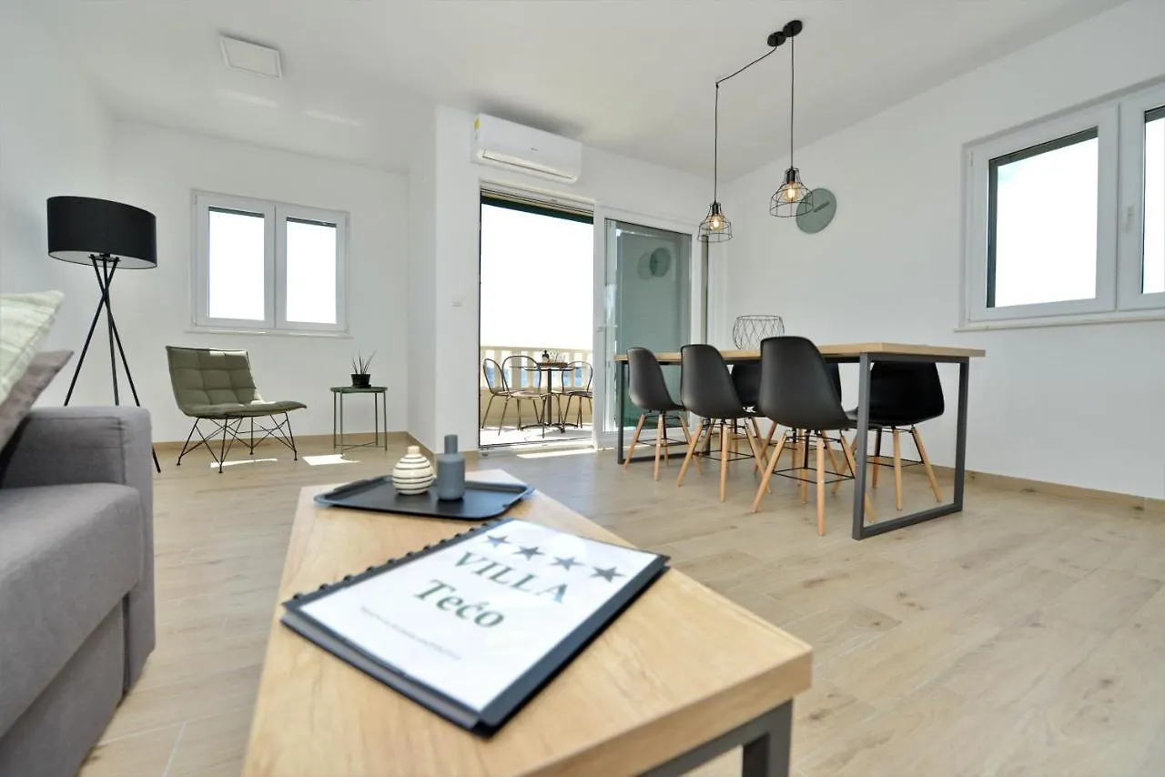 Villa Teco - Modern Apartments With Sea View Trogir 0*,