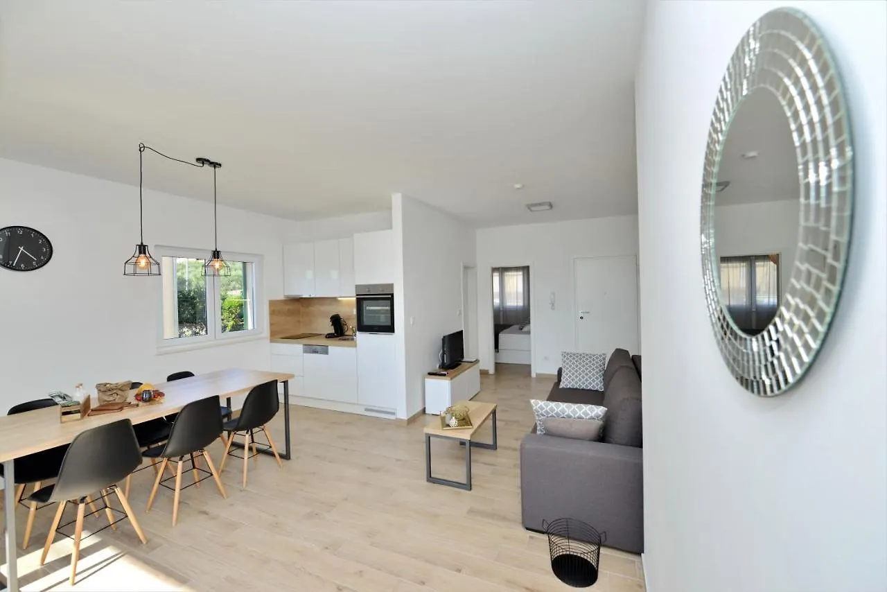 Villa Teco - Modern Apartments With Sea View Trogir