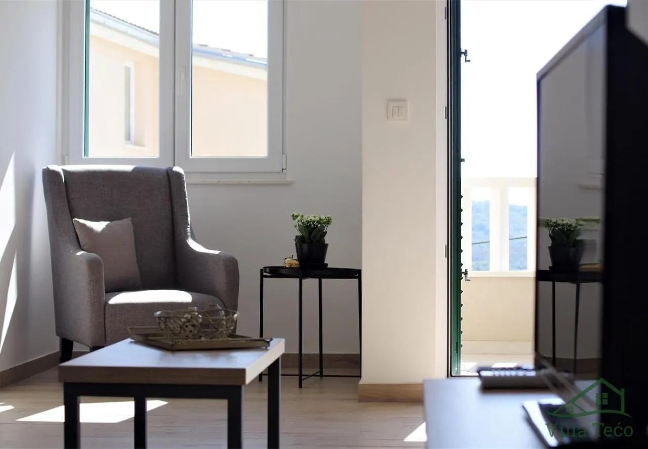 Villa Teco - Modern Apartments With Sea View Trogir