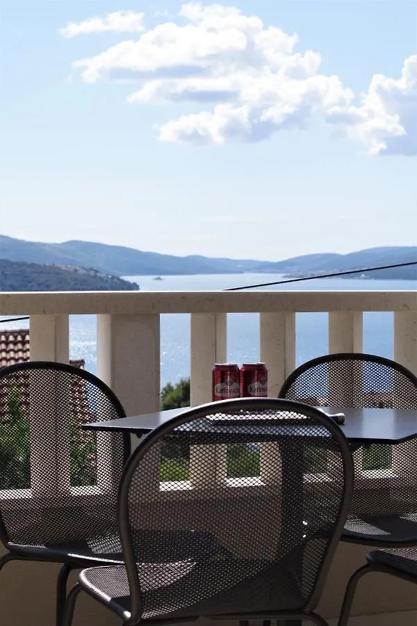 Villa Teco - Modern Apartments With Sea View Trogir