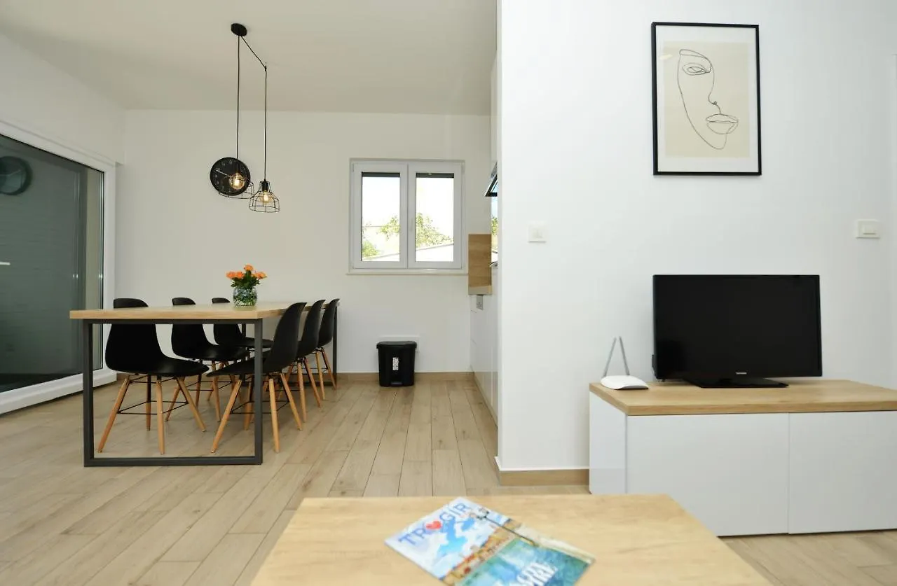 Villa Teco - Modern Apartments With Sea View Trogir Croatia