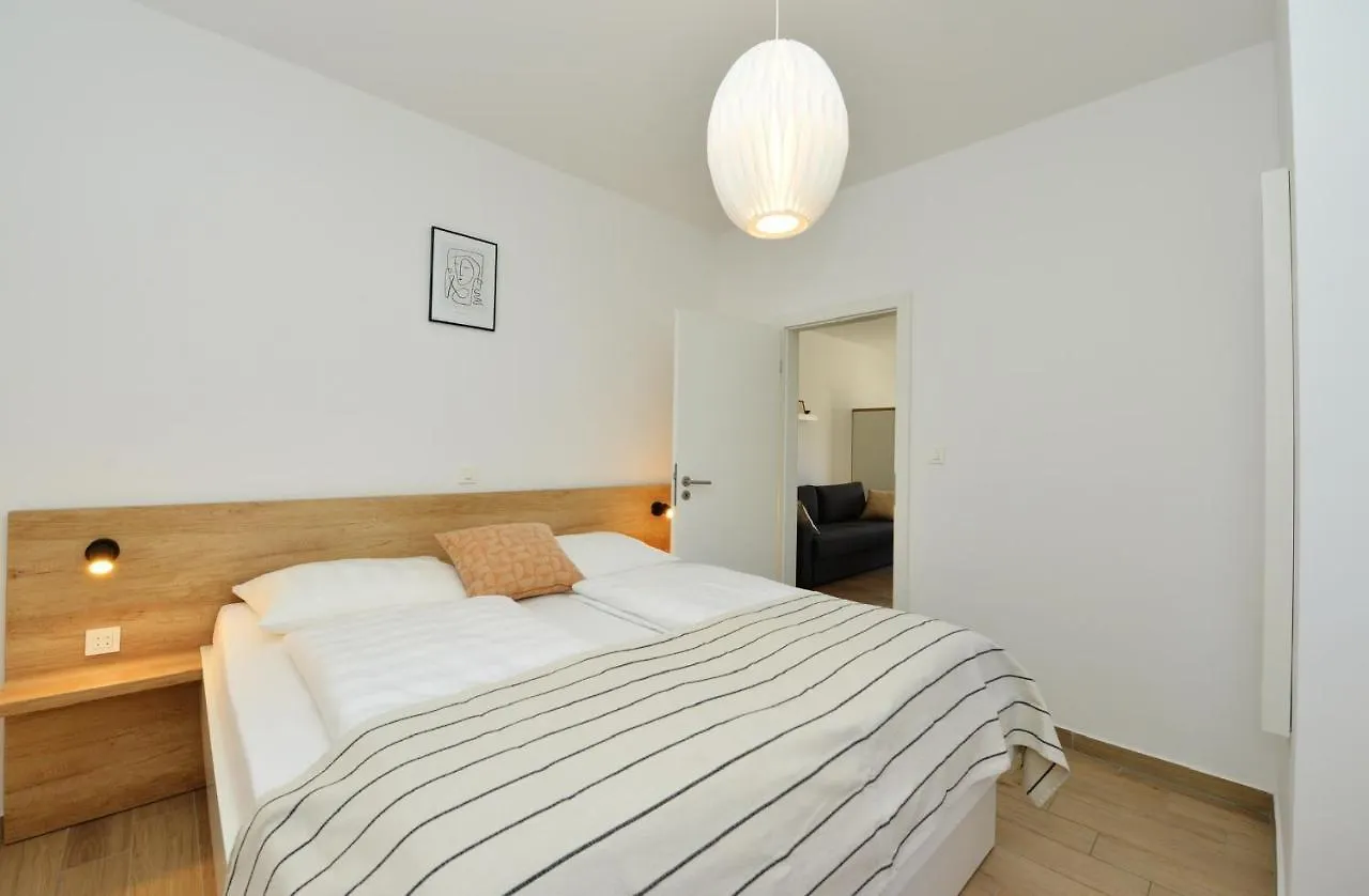 Villa Teco - Modern Apartments With Sea View Trogir 0*,