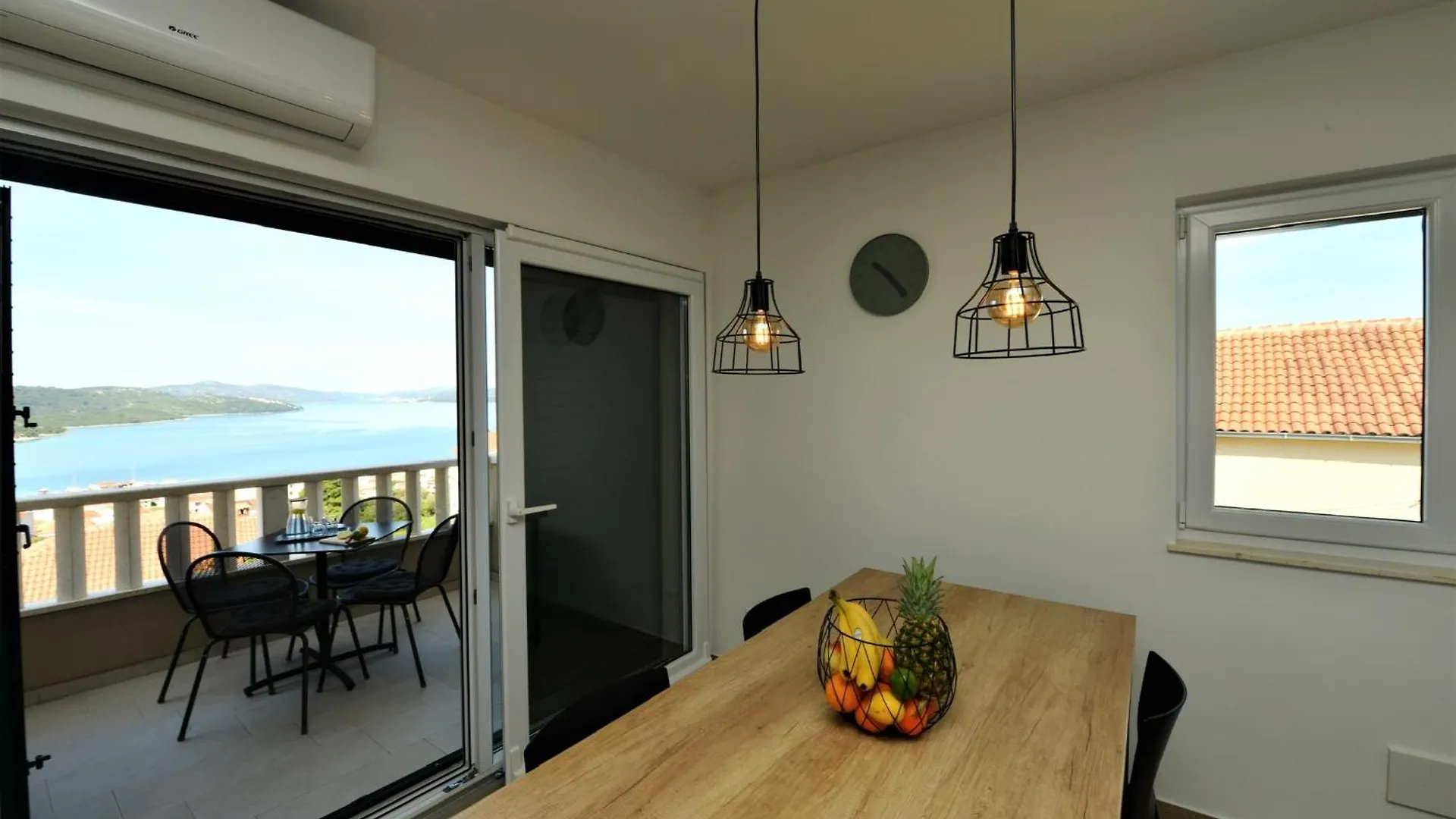Villa Teco - Modern Apartments With Sea View Trogir Croatia